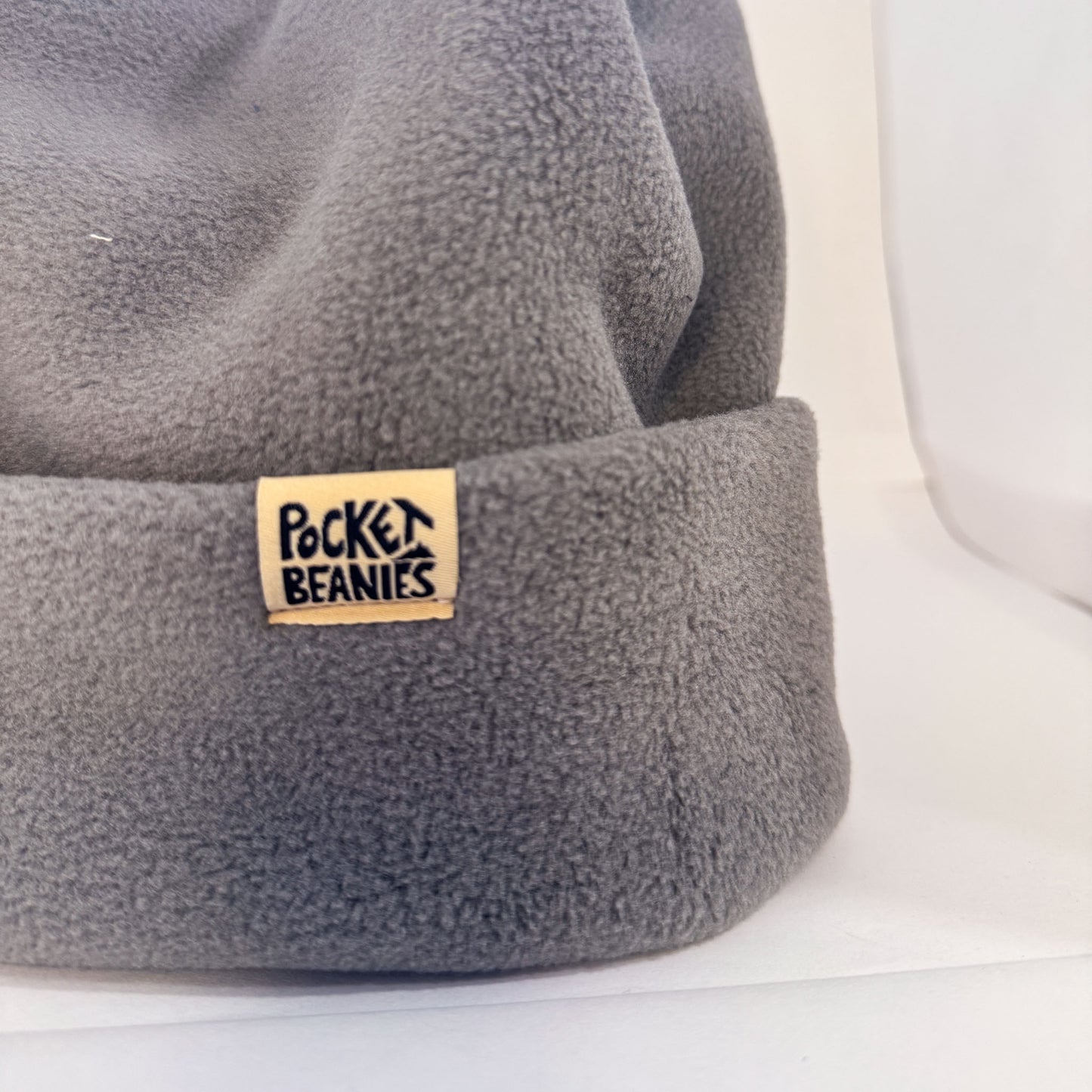 4 POINT BEANIE - WARM GRAY